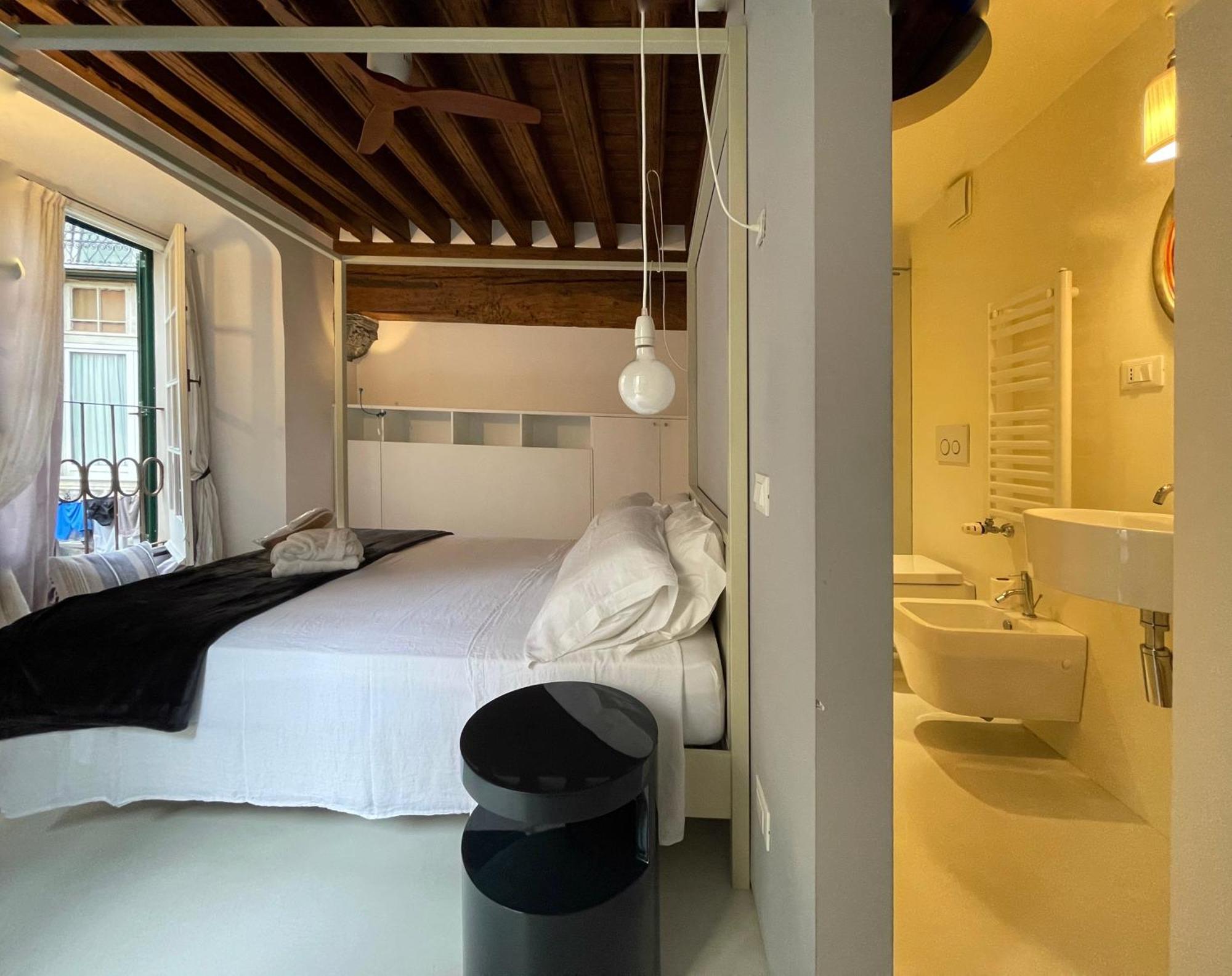 Dimora Al Porto Antico Apartment Genoa Bagian luar foto